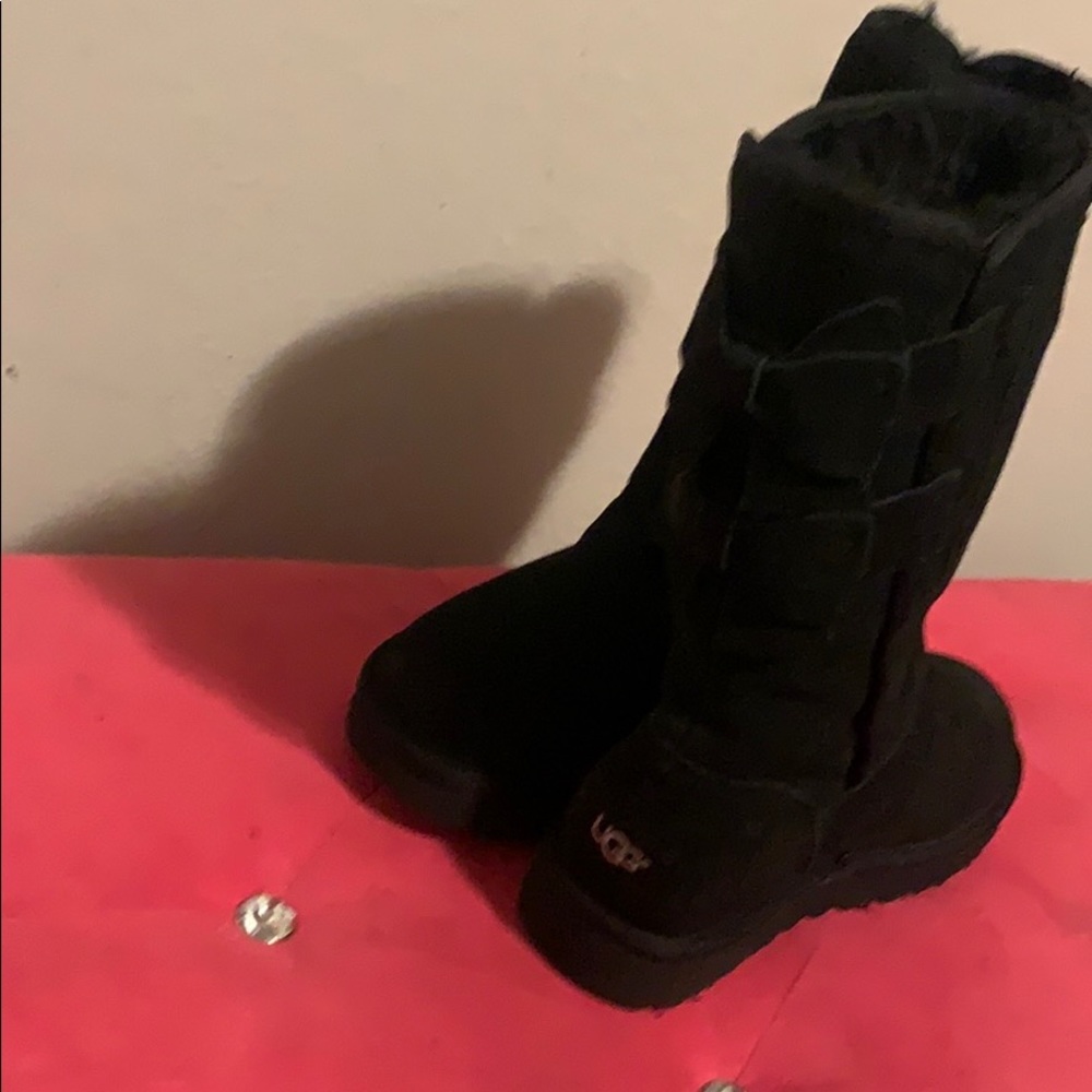 TALL BLACK BOW UGGS